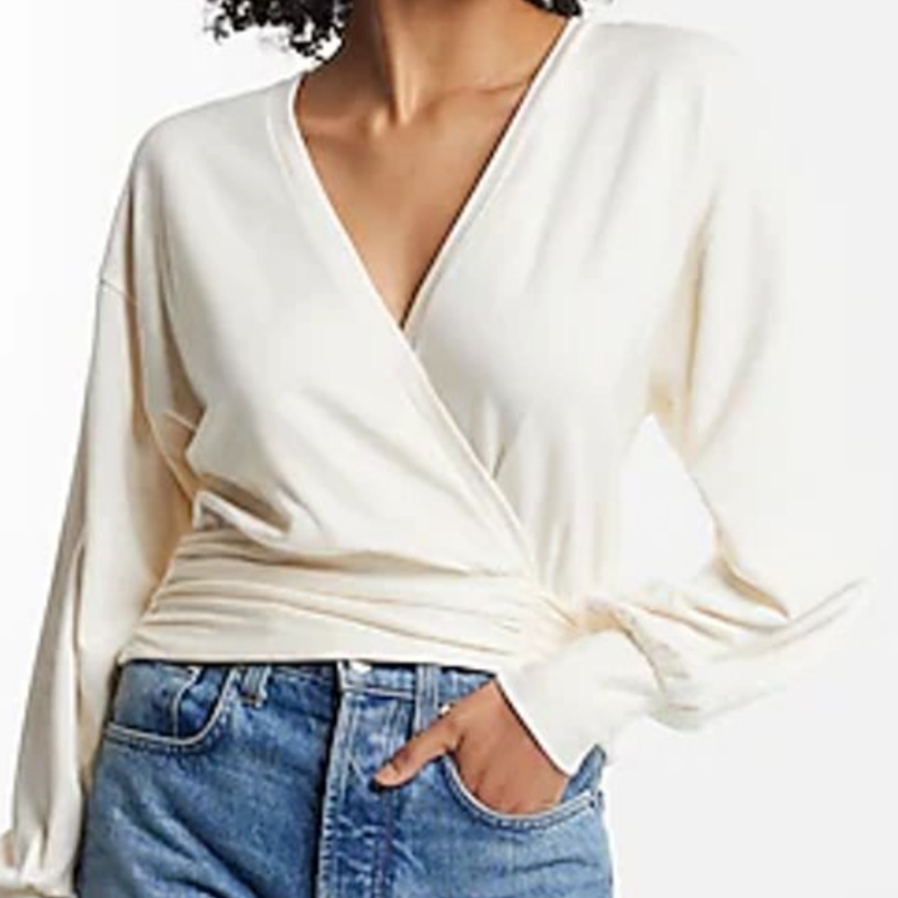 Express Wrap Sweatshirt - Picture 4 of 10